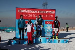 Bursalı sporcudan b&uuml;y&uuml;k başarı