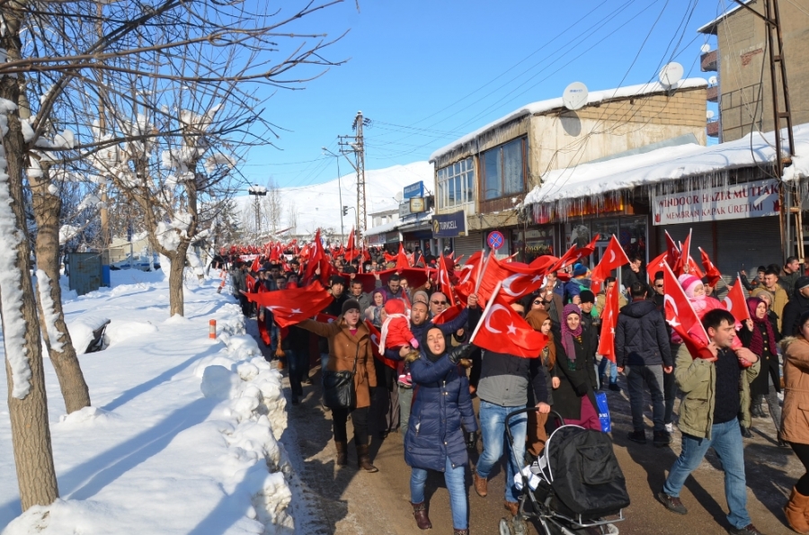 Y&uuml;r&uuml;y&uuml;şte halkı kışkırtmaya &ccedil;alışan şahıs g&ouml;zaltına alındı