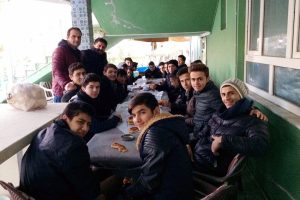 Bursalı AK gen&ccedil;ler şehitleri sabah namazında andı