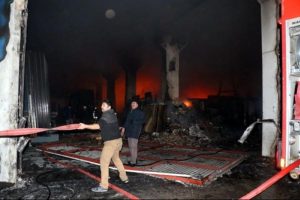 Cam ve al&uuml;minyun fabrikasında yangın