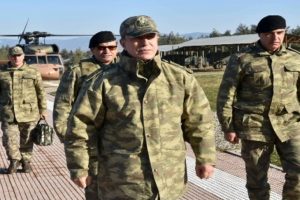Orgeneral Akar Harekat Merkezini denetledi