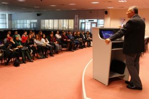 ​"&Uuml;niversiteli gen&ccedil;lerimize yatırım yapıyoruz"
