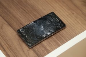 Beşiktaş'taki saldırıdan cep telefonu sayesinde kurtuldu