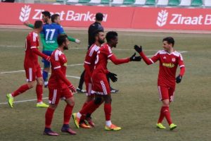 Sivasspor ilk galibiyetini BAL ekibi karşısında aldı