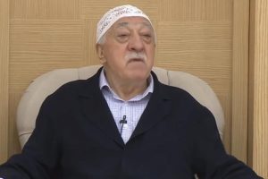 Ş&uuml;phelilerin anlatımıyla FET&Ouml;'n&uuml;n 'mahrem abileri'