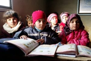 Savaşın g&ouml;lgesinde eğitim-&ouml;ğretim