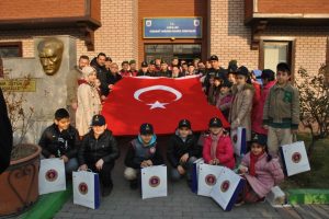 Bursa'da &ouml;ğrencilerin jandarma karakolunu ziyareti