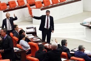 Meclis Genel Kurulunda MHP-CHP gerginliği