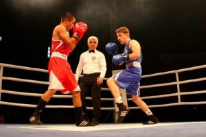T&uuml;rkiye Boks Şampiyonası Bursa'da s&uuml;r&uuml;yor