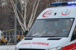 Ter&ouml;r&uuml;n hedefi olan komandolar yaralarını kendileri sarmış
