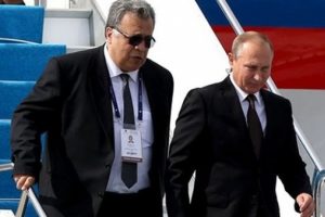 'B&uuml;y&uuml;kel&ccedil;i Karlov'un neden koruması yoktu?' sorusunu Putin yanıtladı