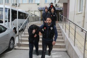 Bursa'da uyuşturucu operasyonunda 3 kişiye g&ouml;zaltı