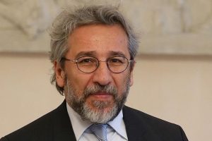 Can D&uuml;ndar hakkında yakalama kararı &ccedil;ıkarıldı