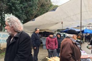 Bursa'da Osmangazi Belediyesi'ne kapalı pazar yeri &ccedil;ağrısı