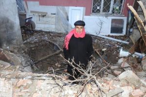 &Ccedil;ukura girip baz istasyonunu protesto etti