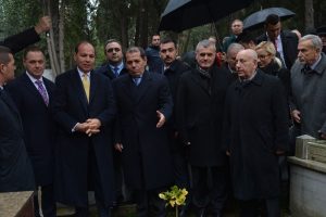 Arnavutluk Cumhurbaşkanı'ndan anlamlı ziyaret