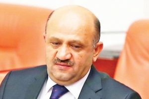 'Şehit vermeyi g&ouml;ze alamazsak h&uuml;r yaşayamayız'