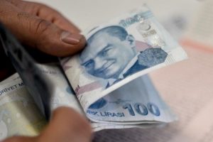 Emeklinin ve esnafın g&ouml;z&uuml; Başbakan'da