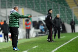 Bursaspor'da Gen&ccedil;lebirliği'ne karşı 6 oyuncu yok