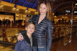 Demet Şener'in kısa alışveriş turu