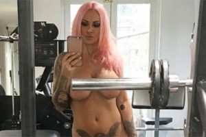 Jodie Marsh'ın doğum g&uuml;n&uuml; pozu olay oldu