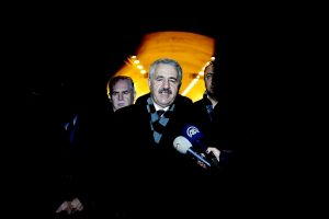 Bakan Arslan İstanbul-İzmir Otoyolu'nda incelemede bulundu