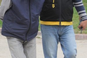 Sınırdan ge&ccedil;meye &ccedil;alışan ter&ouml;rist yakalandı
