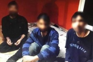 Pakistanlı 3 genci ka&ccedil;ırıp işkence yaptılar!