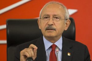 Kılı&ccedil;daroğlu kurmaylarıyla anayasa değişikliği teklifini g&ouml;r&uuml;şt&uuml;