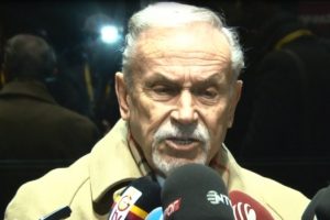 &Ouml;zyal&ccedil;ın: Takımımız taraftarlara yılbaşı hediyesi verdi