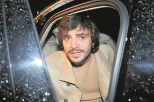 Ahmet Kural yanındaki kadınları tanımadı!