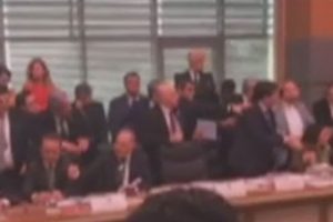 Anayasa Komisyonu'nda gerginlik