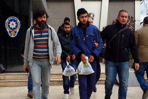 Bursa'da uyuşturucu cinayeti sanığı 2 kişi adliyeye sevk edildi