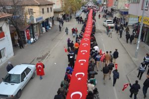 Adana'da binler ter&ouml;re karşı y&uuml;r&uuml;d&uuml;