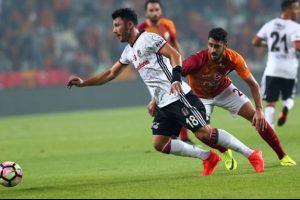 Tolgay Arslan'ın Ay-Yıldız savaşı