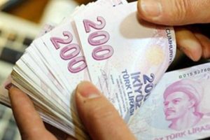 Bakandan asgari &uuml;cret a&ccedil;ıklaması: Bin 300 lira yeterli değil