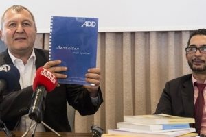 Almanya'daki T&uuml;rkler parti kuruyor