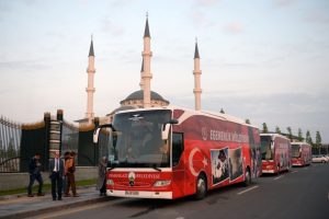 Bursa Osmangazi Belediyesi bin 800 &ouml;ğrenciyi Ankara'ya g&ouml;t&uuml;r&uuml;yor