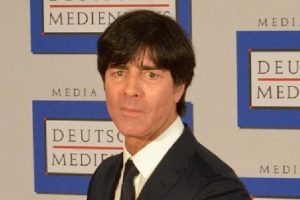 Joachim L&ouml;w:"48 takımlı d&uuml;nya kupası d&uuml;ş&uuml;ncesi bana g&ouml;re doğru değil"