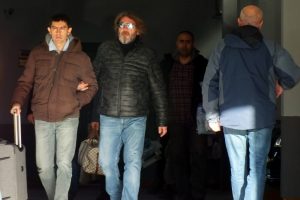 Savaş gemisi komutanı FET&Ouml;'den g&ouml;zaltına alındı