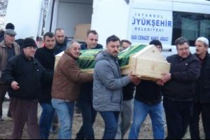 Eski sevgili kurbanı Sinem, g&ouml;zyaşlarıyla uğurlandı