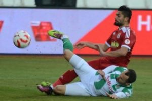 Sivasspor Yeni Amayaspor'u 3 golle ge&ccedil;ti
