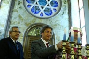 Museviler Hanuka Bayramı'nı kutladı