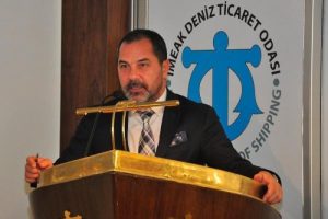 Denizcilerden, &Ccedil;eşme'deki sızıntıya 'ge&ccedil; m&uuml;dahale' tepkisi