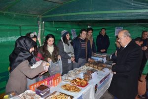 Bursa'da &ouml;ğrencilerden Mehmet&ccedil;ik i&ccedil;in kermes