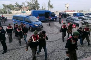 &Ccedil;anakkale'de PKK/KCK operasyonu: 6 g&ouml;zaltı