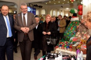 Bursa Karacabey'de 2. Yeni Yıl Alışveriş Şenliği başladı