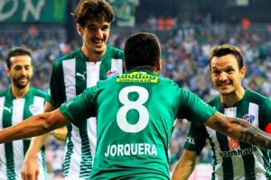 Bursaspor'da Batalla ve Jorquera takımın en kilit oyuncuları oldu