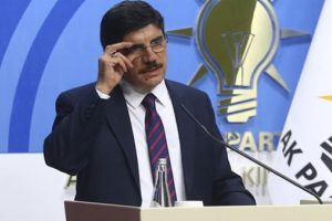 AK Parti S&ouml;zc&uuml;s&uuml; anayasa teklifindeki değişikliği a&ccedil;ıkladı