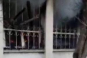 Ailesi evlenmesine izin vermeyince evi yaktı